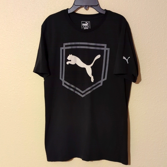 So good I had to share! Check out all the items I'm loving on <a href="/Poshmarkapp/">Poshmark</a> from <a href="/my1flippinglife/">Connie</a> #poshmark #fashion #style #shopmycloset #puma #qupid: posh.mk/3AizEz0QpBb