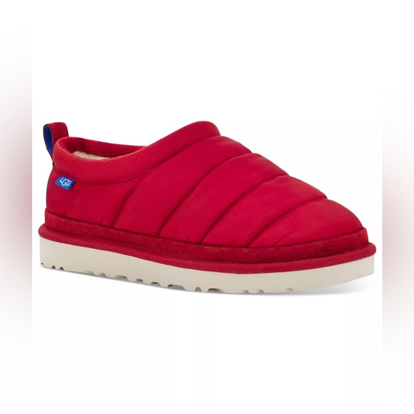 giadidonne's tweet photo. So good I had to share! Check out all the items I'm loving on @Poshmarkapp #poshmark #fashion #style #shopmycloset #scoopnyc #ugg #savvi: https://t.co/9zdFa6oTok https://t.co/p3saUfSE6J