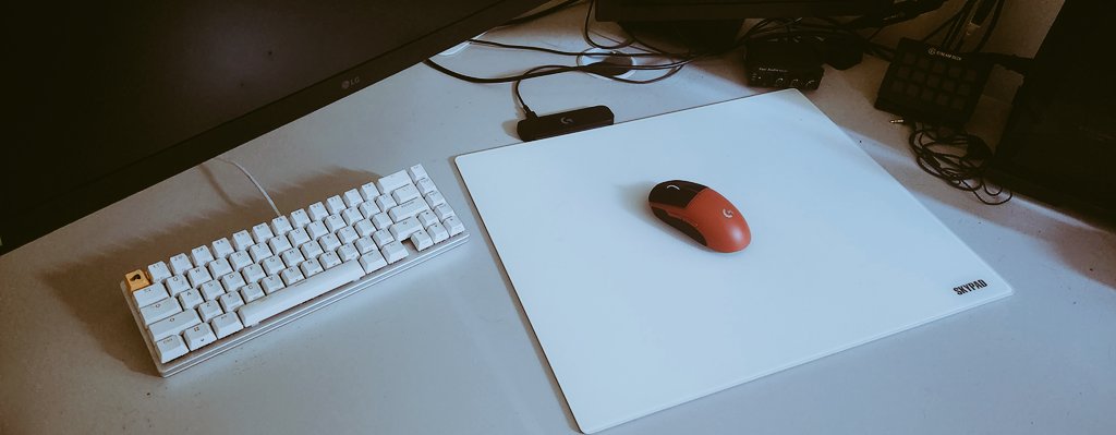 Cleanest mousepad out 🤤 Super happy with my <a href="/SkyPADgg/">SkyPAD (Now Wallhack)</a> XL