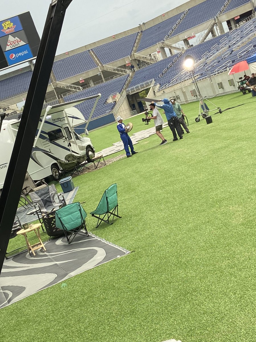 DLinesOfAmerica's tweet photo. Here’s some photos from our recent commercial shoot with @CampingWorld and Native Foreign #drumline #CampingWorld #DrumlinesOfAmerica https://t.co/CGvjnoMSWu