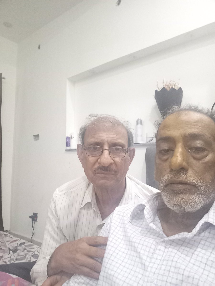 RH_views's tweet image. انا للہ و انا الیہ راجوں
کرنل راجہ وسیم صاحب اللہ کو پیارے ہو گئے ہیں
اللہ انکی مغفرت فرمائے
نماز جنازہ شیڈول ہونے پر اطلاع کی جائے گی
دعائون کی اپیل🙏