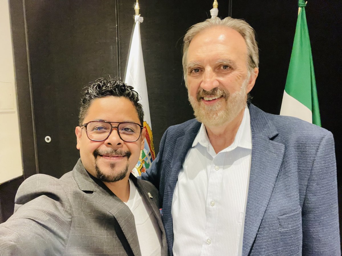 maununezmx's tweet photo. #DIFOSO || En la recta final de seguir preparándonos con los mejores en el Diplomado de Formación Social de #USEM Valle de Toluca que lidera nuestra Pdte @NormaFloresB
Un gusto tener clase y saludar al Dr Gerardo Aranda, siempre mucho que aprenderle.
“Empresas altamente productivas, plenamente humanas, socialmente responsables”
#GrupoCETi