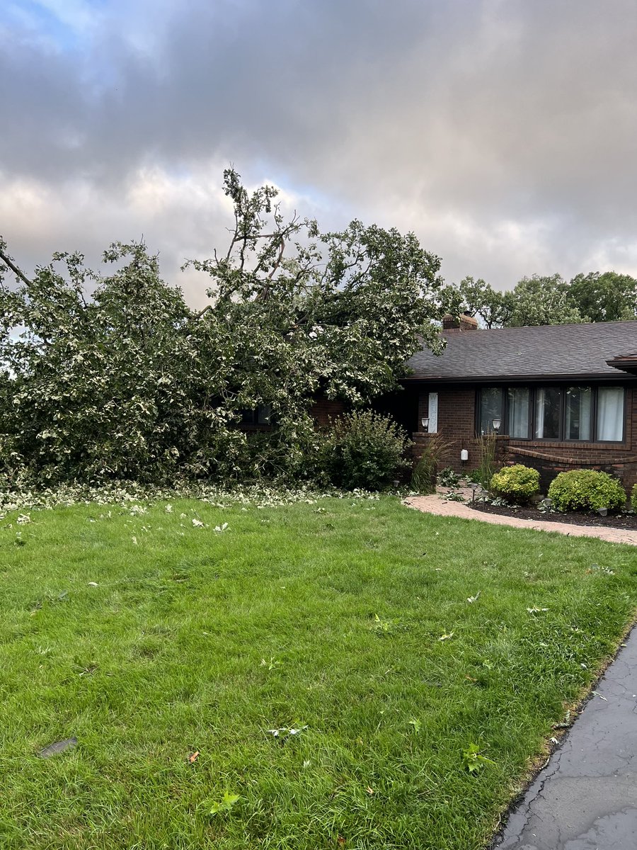 The aftermath of an EF1 tornado that touched down in #Elgin. <a href="/WGNNews/">WGN TV News</a>