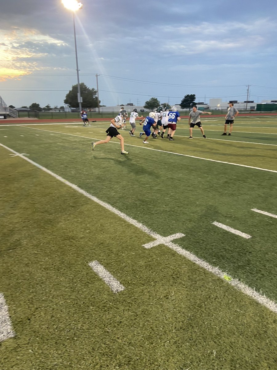 NNFootball's tweet photo. Great night to finish our Middle School Feeder Camp! Our future is 🌟
#GoNorth|#Got23arnit https://t.co/ODX1fCrc5q