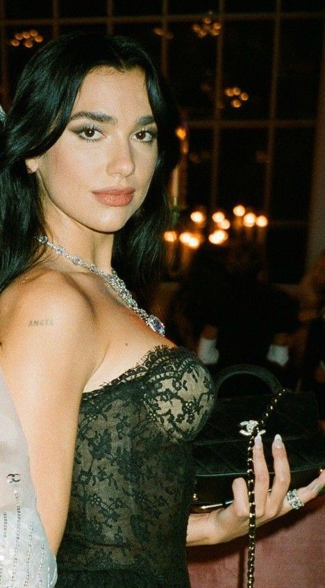 dualoves95's tweet photo. Pretty girl. https://t.co/Sot9Ca3UaI