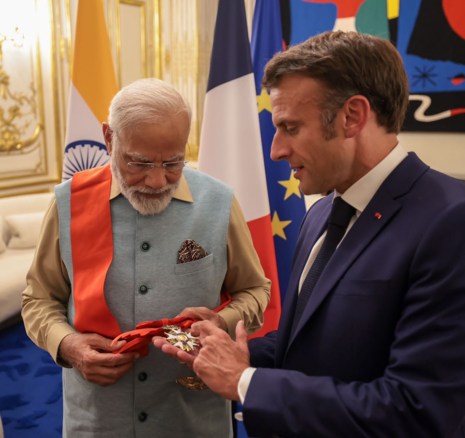 PM मोदी बने फ्रांस के सर्वोच्च नागरिक, मिला सर्वोच्च नागरिक सम्मान-PM Modi became the highest citizen of France, got the highest civilian honor