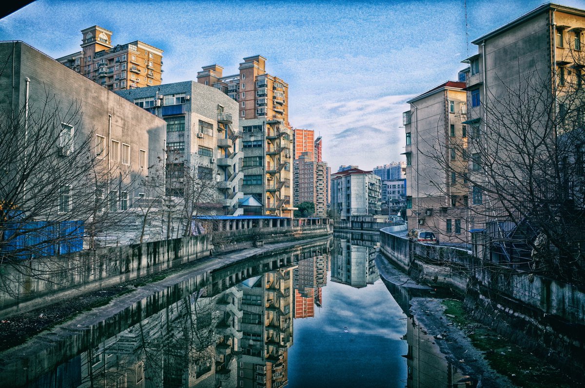 #China #フォトショ #風景 #写真 #streetphotography #foto #街 #buildingphotography #bridge #GR #colorful #上海 #riverandbuilding #Alley #旅 #路地 #風景写真 #中国 #photography #landscapephotography #お散歩フォト #Shanghai #stroll R0010873-111