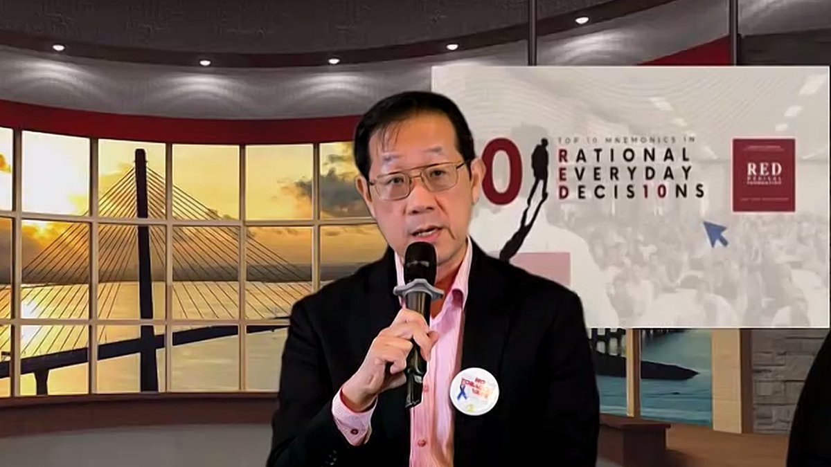 TheREDmedical's tweet photo. "Within the 1st hour of receiving a septic patient: Measure lactate levels. Obtain blood cultures before administering antibiotics. Then, administer broad spectrum antibiotics. Begin rapid administration of fluids. Consider use of vasopressors." - Dr. Albert Rafanan
#RED10 #day2 https://t.co/tkU3dvo29U