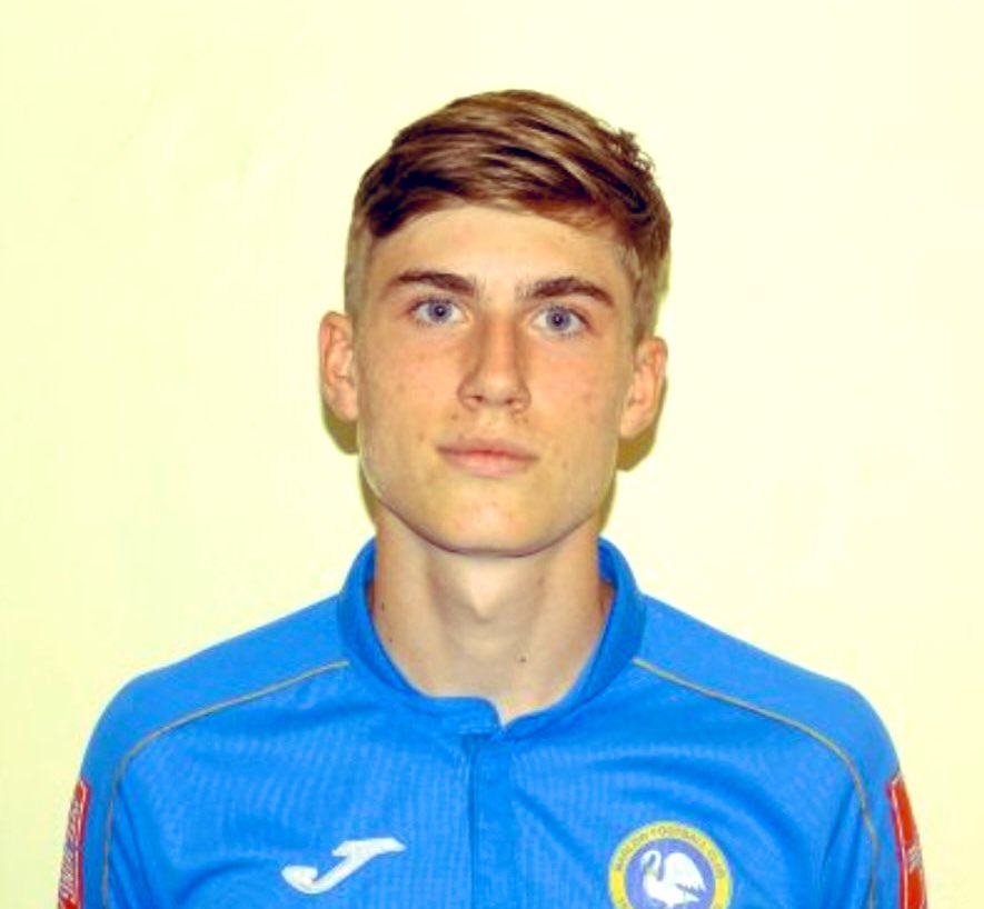 Name: Adrijus Lapacinskas 
Age: 19
Position: CAM | CM
Location: Essex | East London
Previous clubs: Lithuania U19, Marlow FC, West ham United, Tottenham Hotspur 

Level looking for: Step 4-5