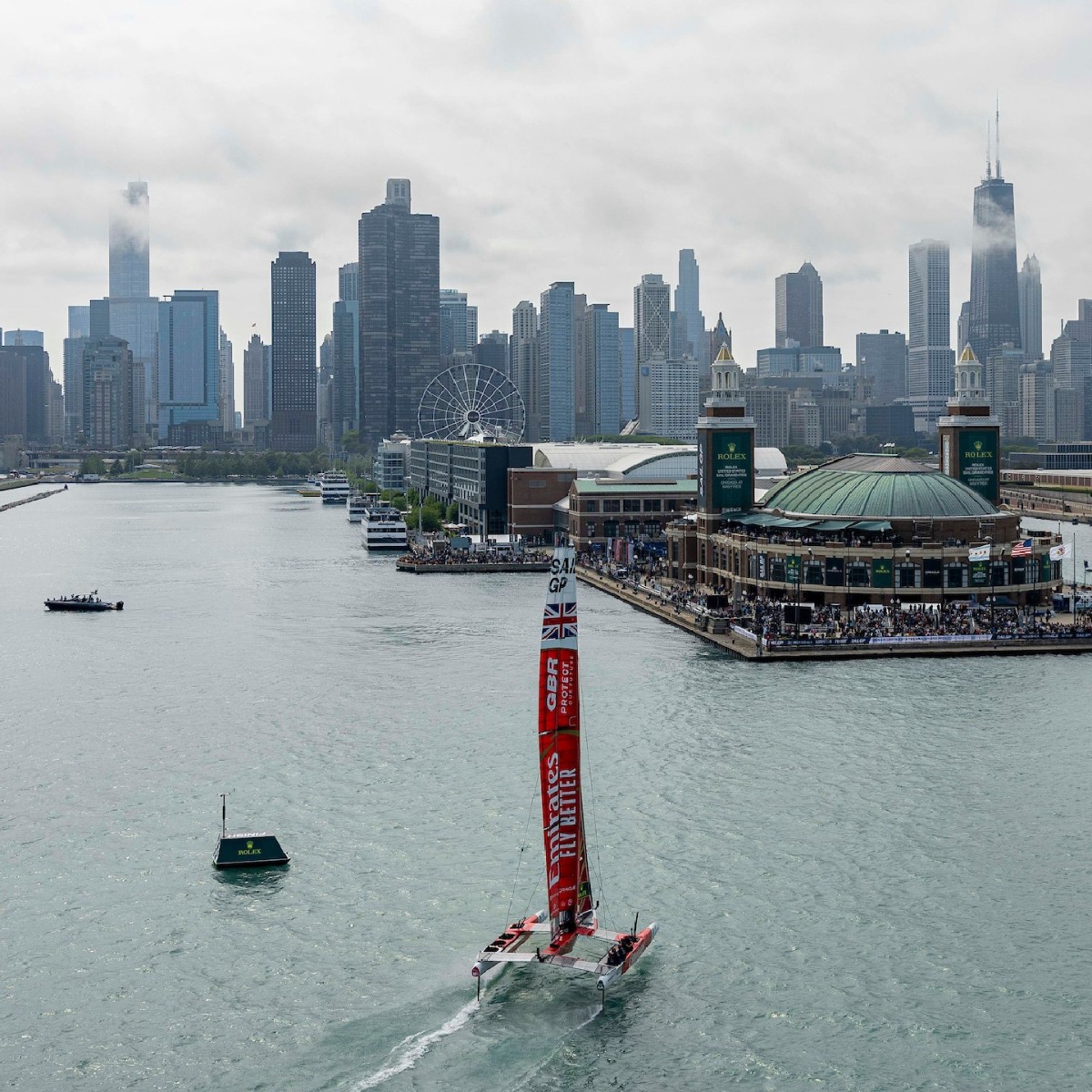EmiratesGBRSGP's tweet photo. The race course view started big in Chicago 😍!
Over to you LA 🇺🇸 July 22 - 23
https://t.co/A0mYJMuZIB
#SailGP #ProtectOurFuture #EmiratesFlyBetter https://t.co/hTLd1LvkvS