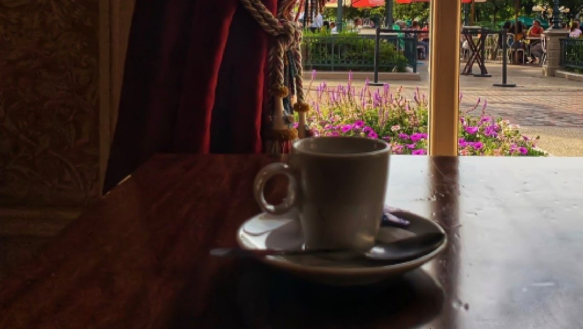 4jjj8's tweet image. اللهَّم صباحًا يُشرق في أ؏ـماق الروح أولًا.