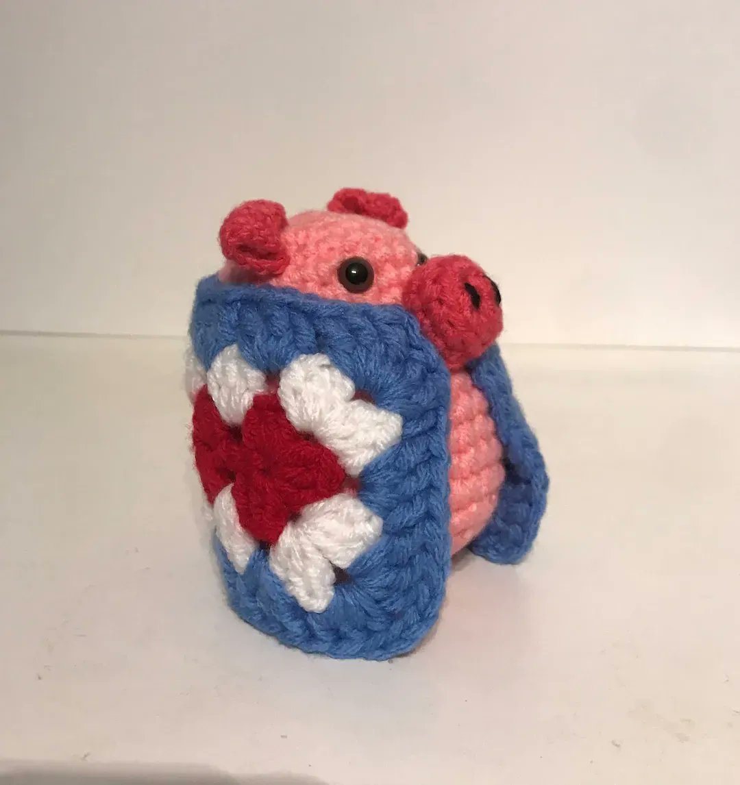 Pig in a blanket (blue) - etsy.com/uk/listing/133… - #Piginablanket #Pig #anthonybrighton #ATEtsyRT #amigurumi #handmade #etsy #etsyretwt #crochet