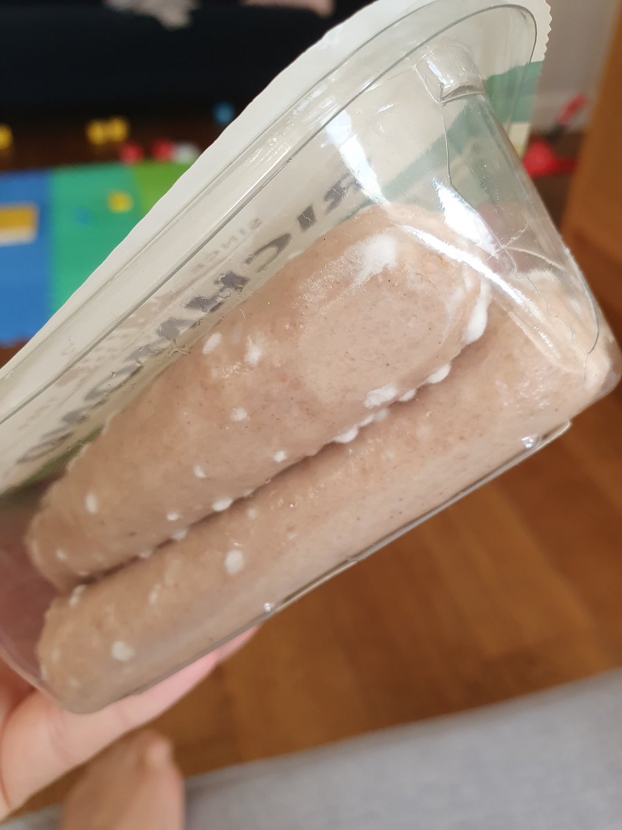 jessica_saffer's tweet photo. @Tesco mouldy veggie sausages for dinner last night! :( https://t.co/GkVITnUdwv