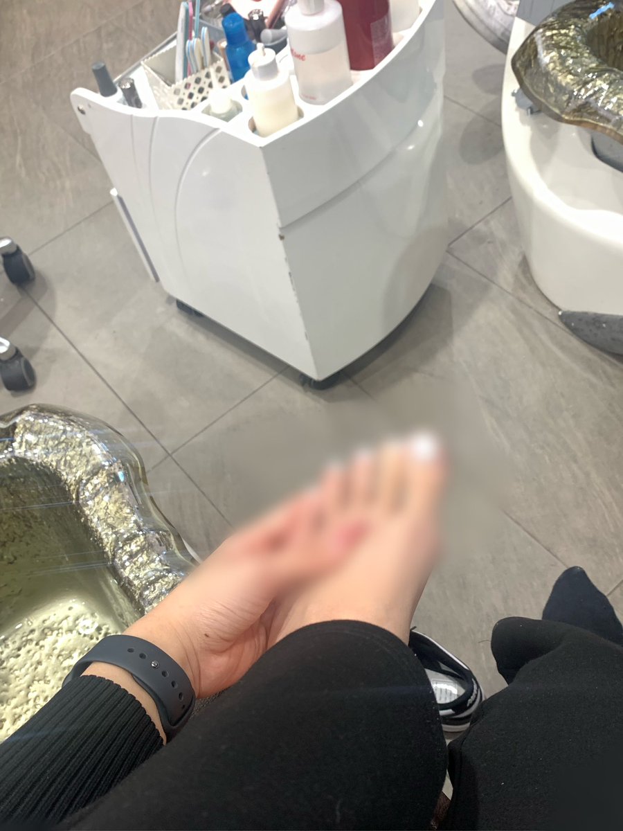 look at how pathetic you are gooning over a blurred picture of my freshly pedicured perfect feet 

findom paypig humanATM cashslave walletdrain finD finsub findomaus kik worship asianbrat asianfindom feet 
@RtSlaveForDomme @OinkSnortSub @slavekane @rt_feet @promoslave @rtfindom