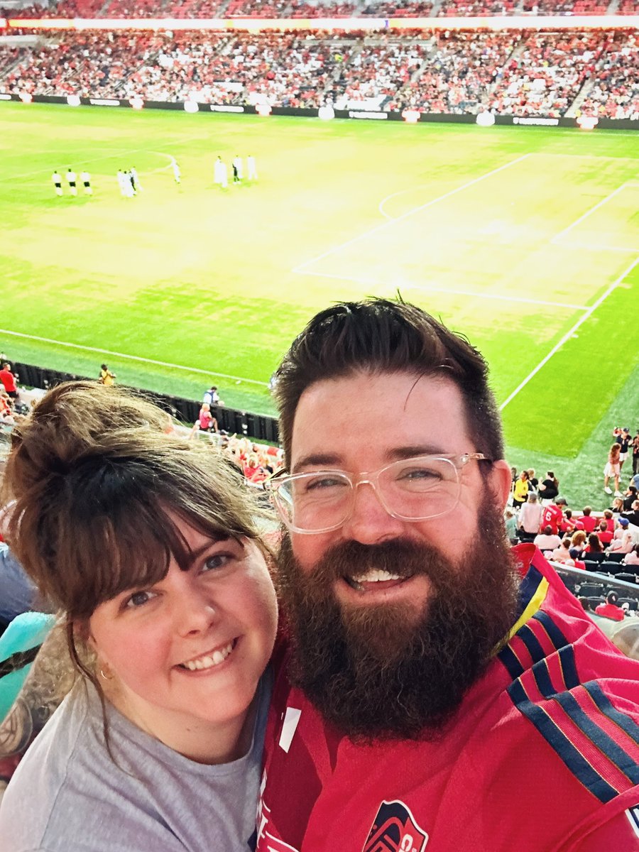 raleininger's tweet photo. winner winner, kid-free dinner. #oneradfam #allforcity @stlCITYsc https://t.co/KZ3Y1QN5Km