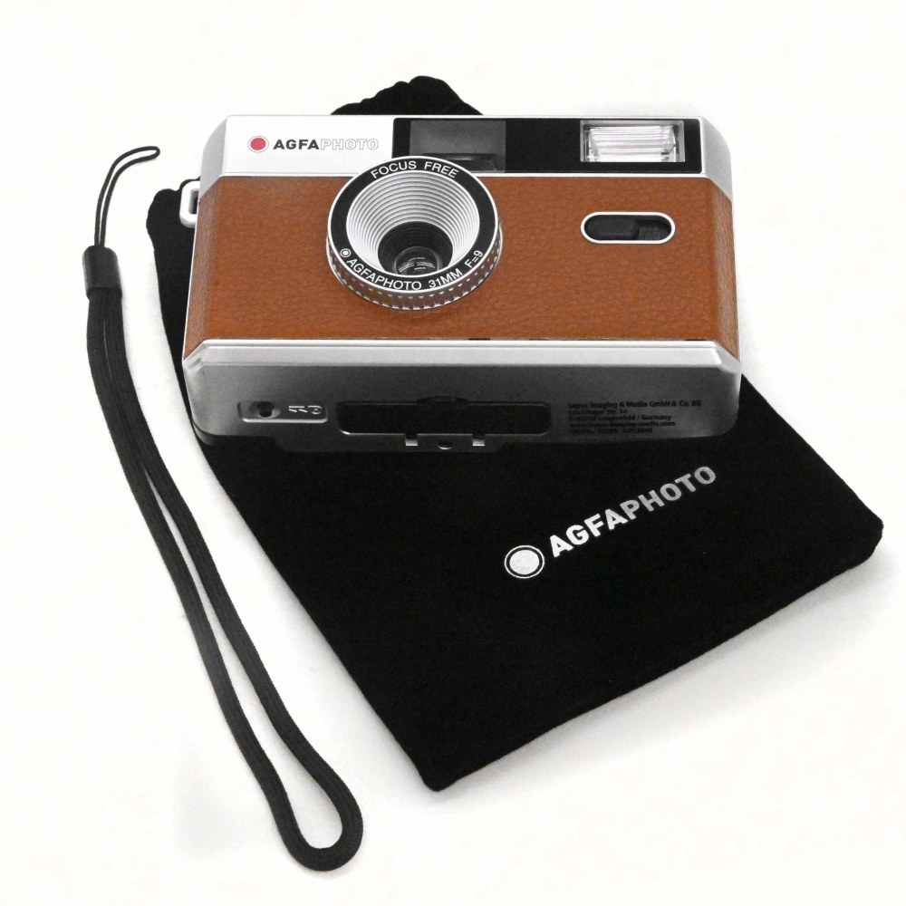 champcamera's tweet photo. #AGFA Photo Camera by #港北ニュータウン 店
気軽に楽しめるAGFAの #単焦点カメラ。フィルム装填がとても簡単なので初めての1台にお勧め。便利な専用ポーチとストラップ付き。5カラー展開です。
#PhotoCamera #フィルムカメラ #グリーンライン
#都筑ふれあいの丘
https://t.co/obhdsrkNdy https://t.co/Txys8pIcaf