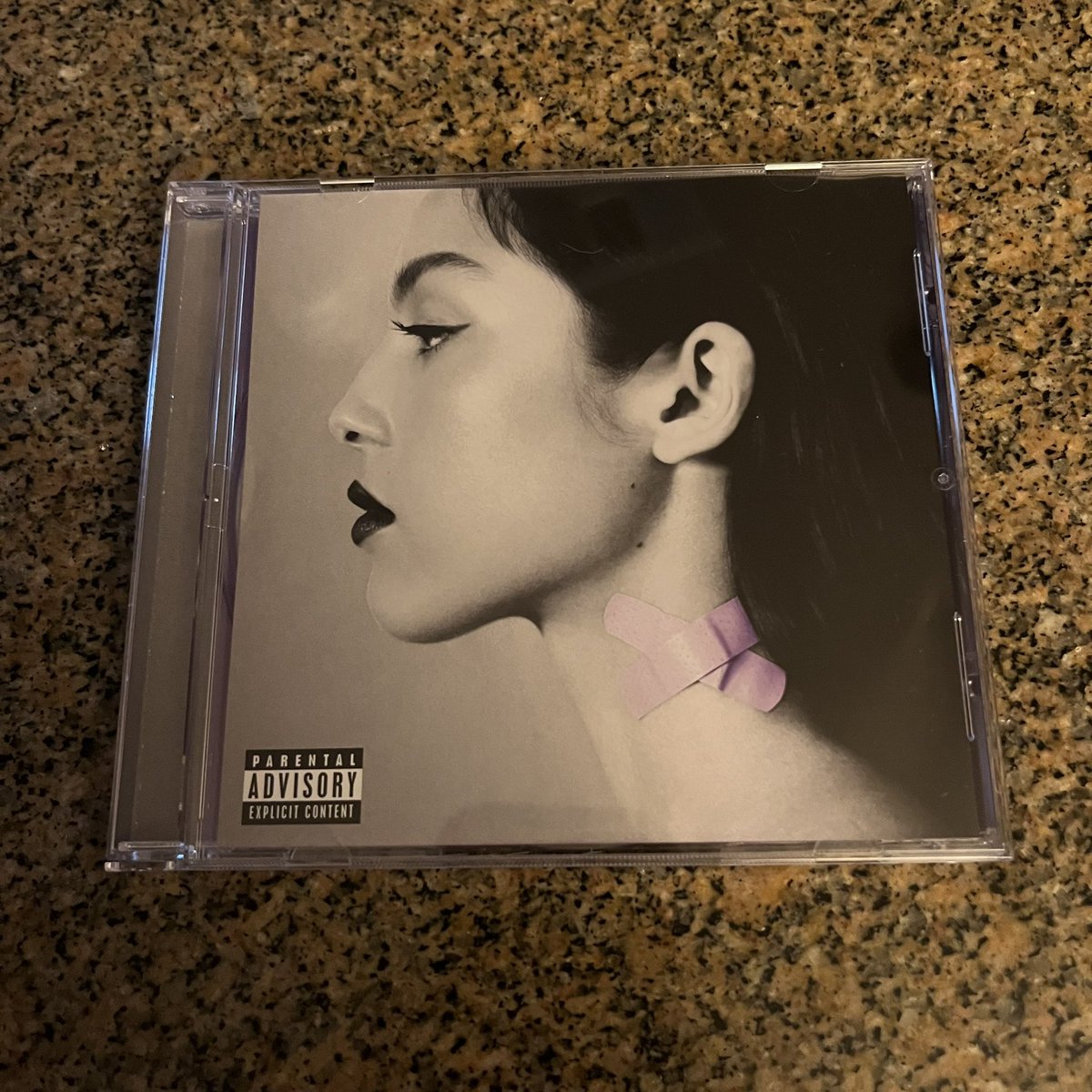 yejihrts's tweet photo. look at what just came in🥹 #vampireOR https://t.co/jAPV3GogJk