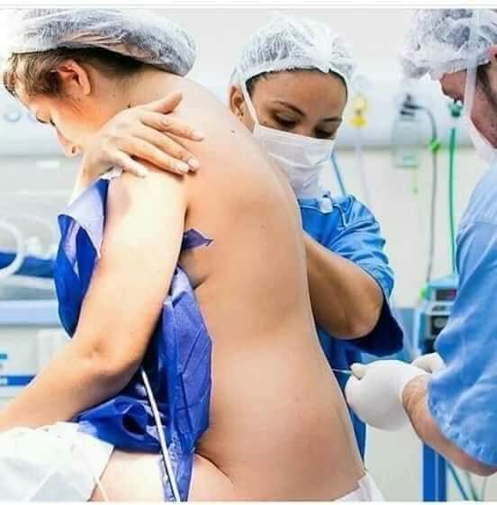 RuhilJunil's tweet photo. Pengorbanan apa yang kau cuba dustai lagi wahai lelaki😔 

Hargailah pasangan masing masing hingga akhir hayat anda☝️ https://t.co/4ARrKcpzzB