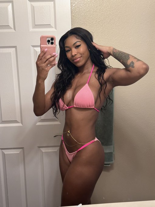 ɴᴀᴅɪᴀ ᴊᴀʏ In Las Vegas’s pics and videos