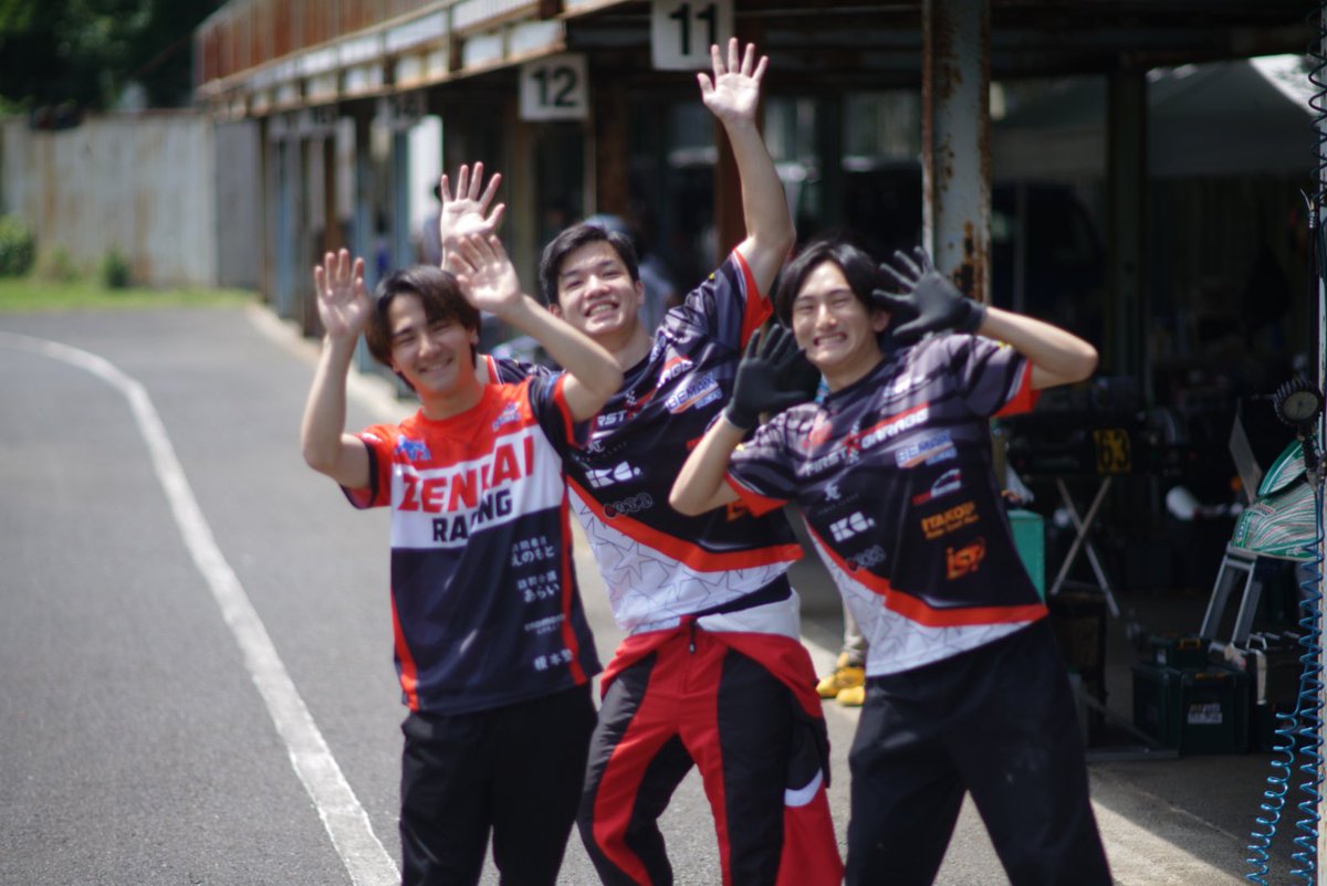 AzuAzu303's tweet photo. 本日はイタコモータースポーツパーク IMSP SPEEDGAMES ROUND.3にやってきました。
暑いけど、日陰はまだ耐えられる…。
SS OPENは夏場特有の差のないレースとなっております。
#IMSP #SPEEDGAMES #イタコモータースポーツパーク https://t.co/wh7ER4HaYq