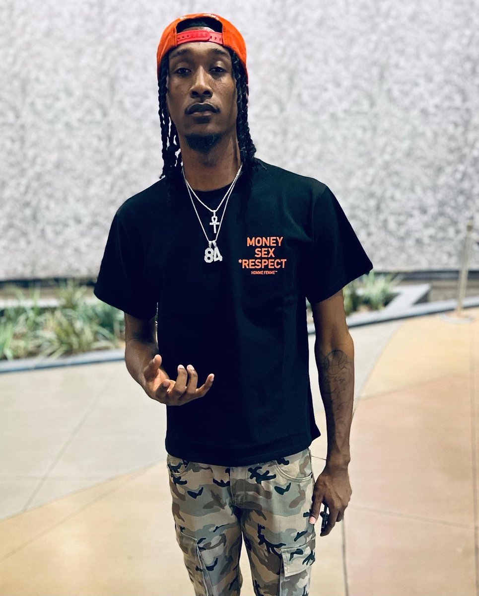 TheyKnowSlim's tweet photo. Out The Way 🤲🏾📿 https://t.co/0NkyiGeHBn