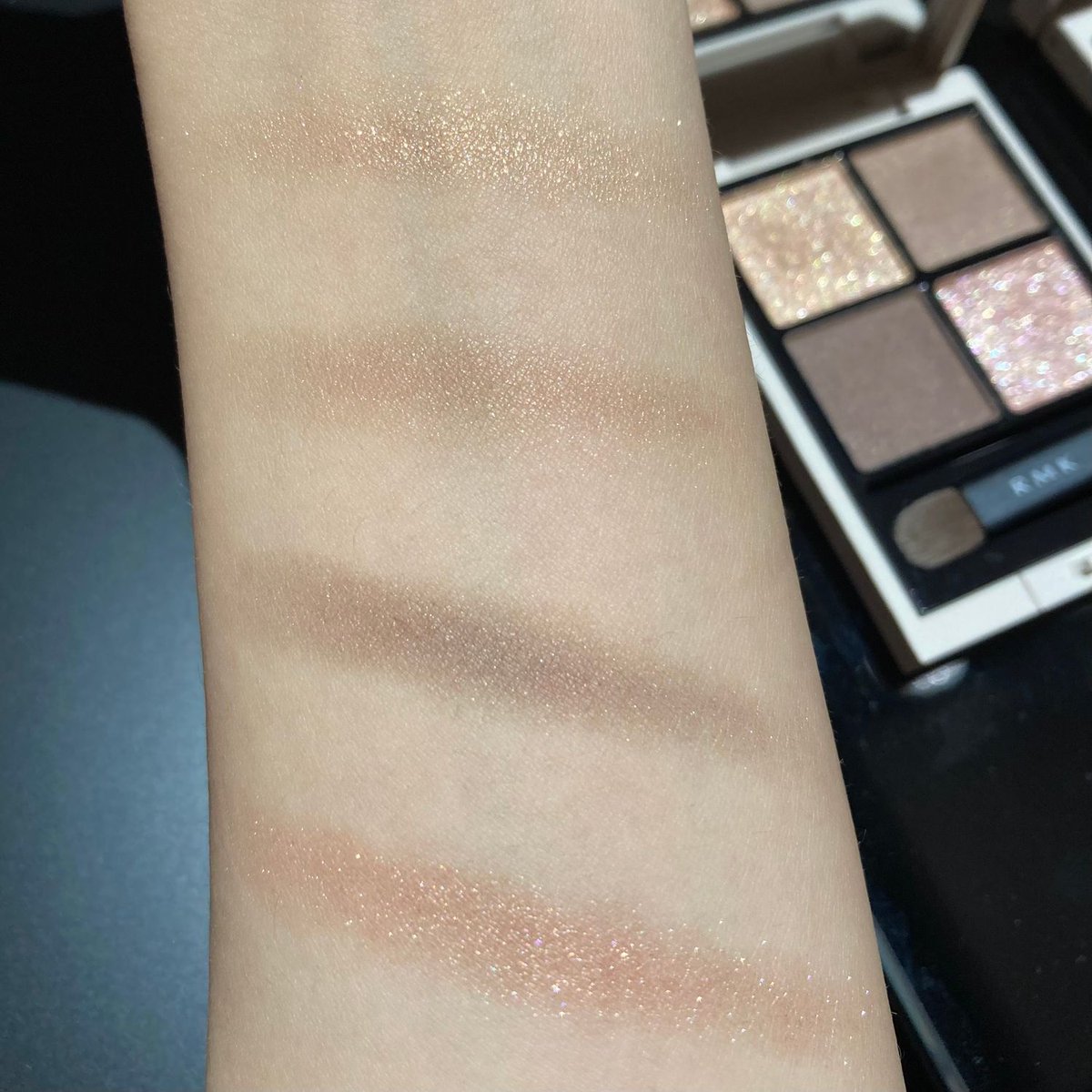 atcosmenet's tweet photo. 全色スウォッチあり✨

「RMK」の秋コレクションをご紹介💖

待望の定番アイシャドウパレットや
新ファンデーションなどが登場！

✅7月28日（金）発売

▼コレクションを詳しくチェック
https://t.co/98LwqyLjin 

#アットコスメニュース https://t.co/bYEJwwtGcq