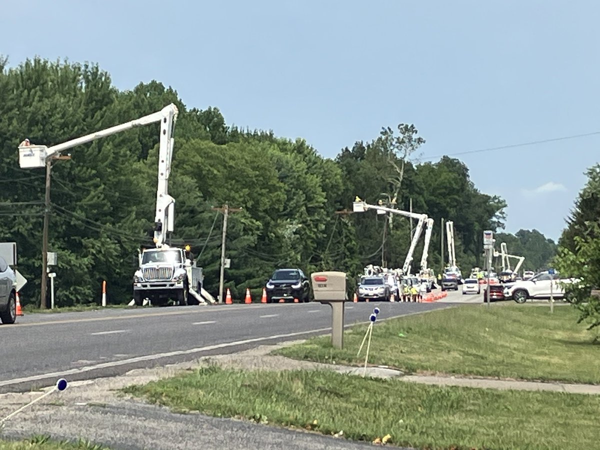 RichardBurger14's tweet photo. Duke Energy restoring power in the Wabash Valley. 18 DE crews and 275 contractors https://t.co/QXN6mE1epB
