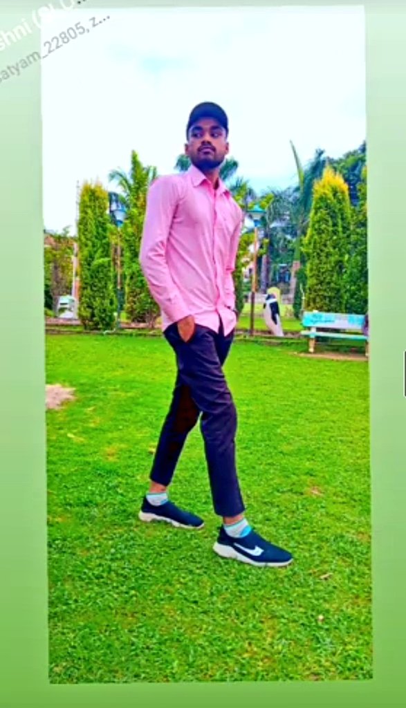 Nehru park surajpur..

College time'🤞