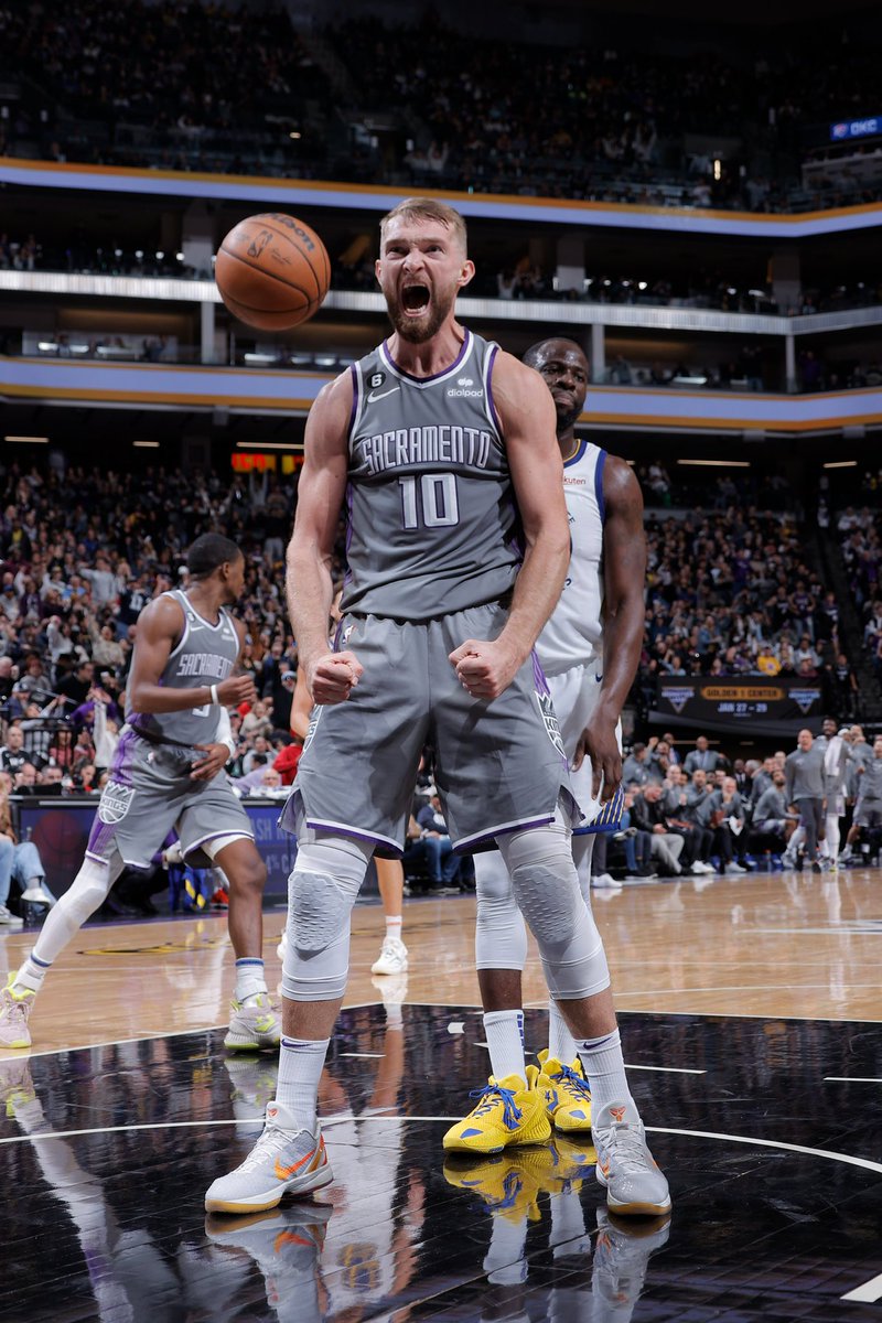 🚨JERSEY GIVEAWAY🚨

With Sabonis agreeing to a new 5 year extension with the Kings I decided there couldn’t be a better time to do a jersey giveaway. Like and retweet this tweet and must be following to be eligible for the giveaway.