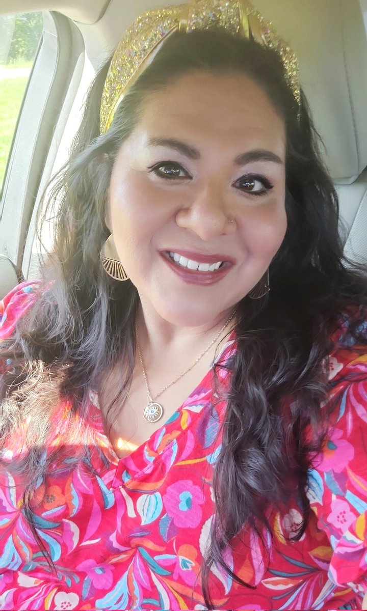 NotKatrena's tweet image. Bitches are hot outside of work. I'm bitches.