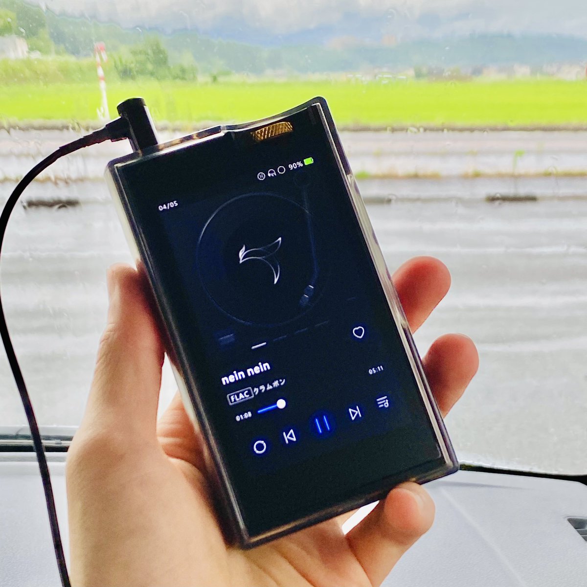 knz_jiita's tweet photo. My New Gear...
LOTOO PAW 6000
先日AK SR25をお買い得価格で手に入れて、しばらくは物欲を抑えられるかと思いきや…逆だった。
DAPによってぜんぜん音が違うという事を再認識させられ、気になっていたDAPを意を決してお迎えする事に。
期待以上の音の良さに、笑みが止まらない…!
#lotoo
#PAW6000 https://t.co/ToCgsTKRKW