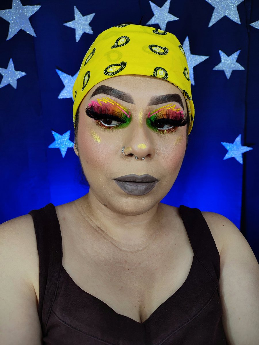 yanethmake's tweet photo. Makeup #makeupartist #creadoradecontenido #yanethmakeup92 #tapatia https://t.co/LCqBHkxB3N