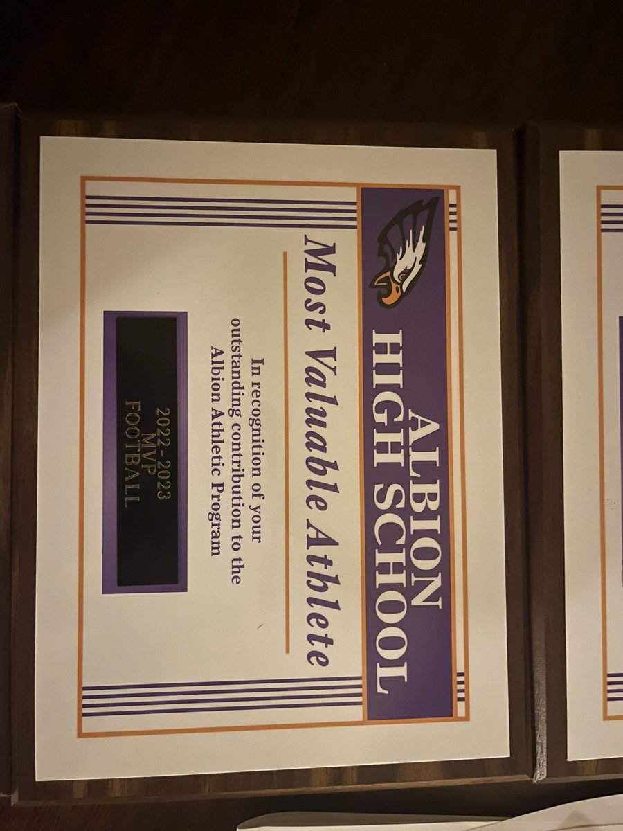 MichelleJ4213's tweet photo. @AmariJones142 had a pretty amazing night with scholarships as well as sports awards. We are so very appreciative to the Families, Agencies and the Albion Alumni Foundation for each scholarship received. Super Proud!!
MVP all 3!
#ProudParents #MVP #FinishedStrong #Senior2023 https://t.co/UrgrcFjdvx