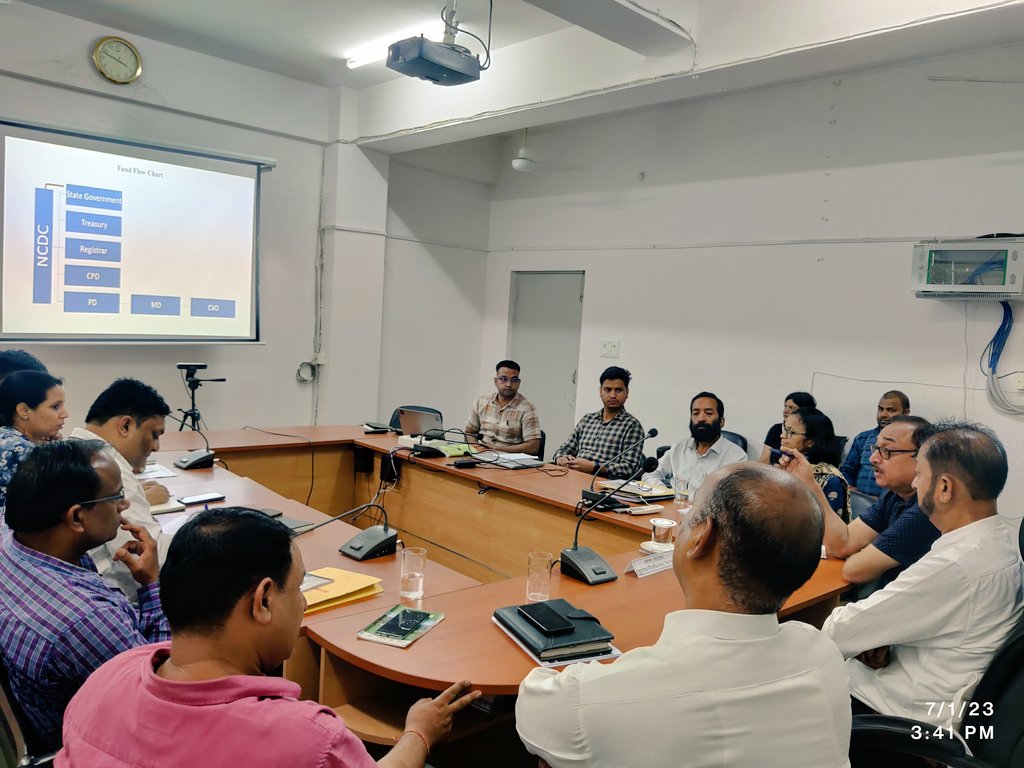 mdusgcf's tweet photo. #pashudhanUK

@DrBcKarnatak has taken Charge as the Managing Director!
On 01.7.23 he reviewed the progress of the #UKCDP scheme, directed for election of the apex body, increasing convergence with govt. schemes, benefitting more goat farmers and reducing loan burden.
@basava_ias https://t.co/iXOpCUgOC3
