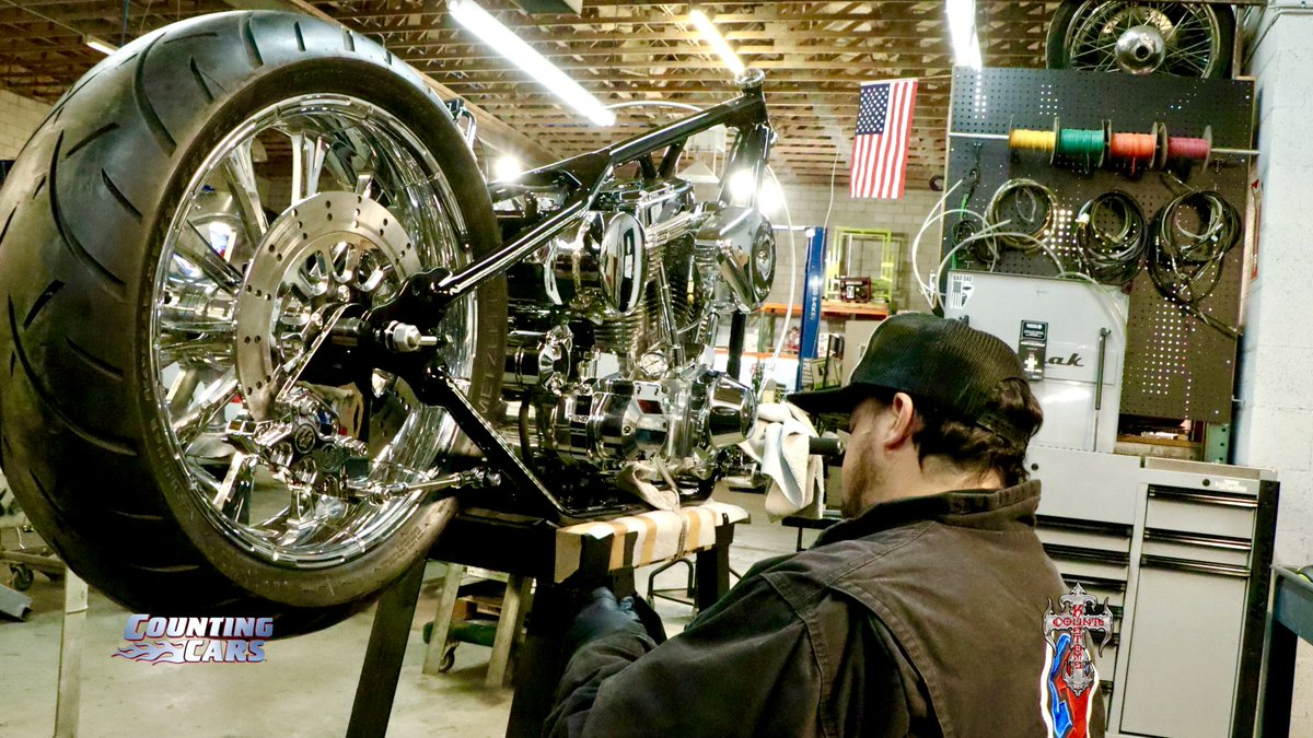 CountsKustoms's tweet photo. Time to tease a new chopper build fresh out of the Count’s Kustoms shop! This sweet ride was recently overseen by @ryanatcounts and @shannonhaikau! Tune in to see the full photo reveal this week!  #history #lasvegas #countskustoms #chopper #paintjob 
Merch: @CountsKustoms_S https://t.co/RuN9GvXjSU