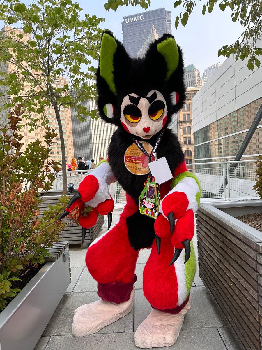 mop_guap's tweet photo. heading home soon! Had such a great time! #anthrocon2023 #AC2023 #fursuit #tattletailfursuit https://t.co/uMxXJRyGpL