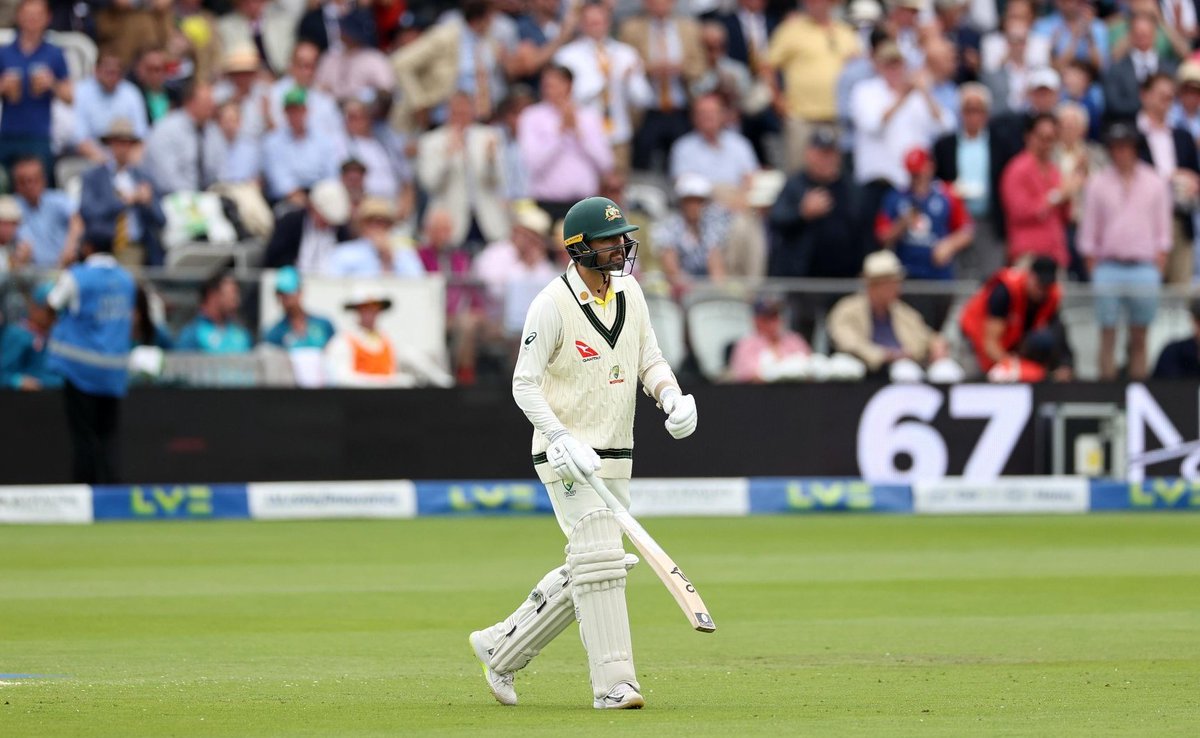 mufaddal_vohra's tweet photo. Kevin Pietersen - Australia sent Nathan Lyon to bat so he might get concussed and they can bring Murphy as a substitute.

Lyon - I have lost one of my mates due to being hit in the head, that's a really poor conversation being had. https://t.co/pMzZ1DZT0k