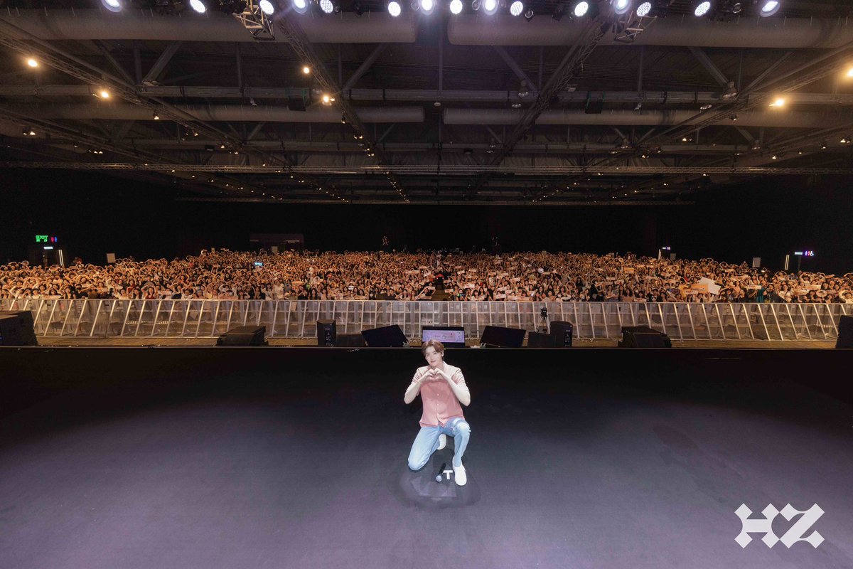 highziumstudio's tweet photo. [#이종석] #NEWS
이종석, '2023 팬미팅 투어 [Dear. My With]' 화려한 포문 연 홍콩 공연 성료! 
🔗 https://t.co/v5J31uuV7U

#LEEJONGSUK #하이지음스튜디오 #HighZiumstudio #팬미팅 #FANMEETING #Dear_My_With https://t.co/hzxgCWW9Fi