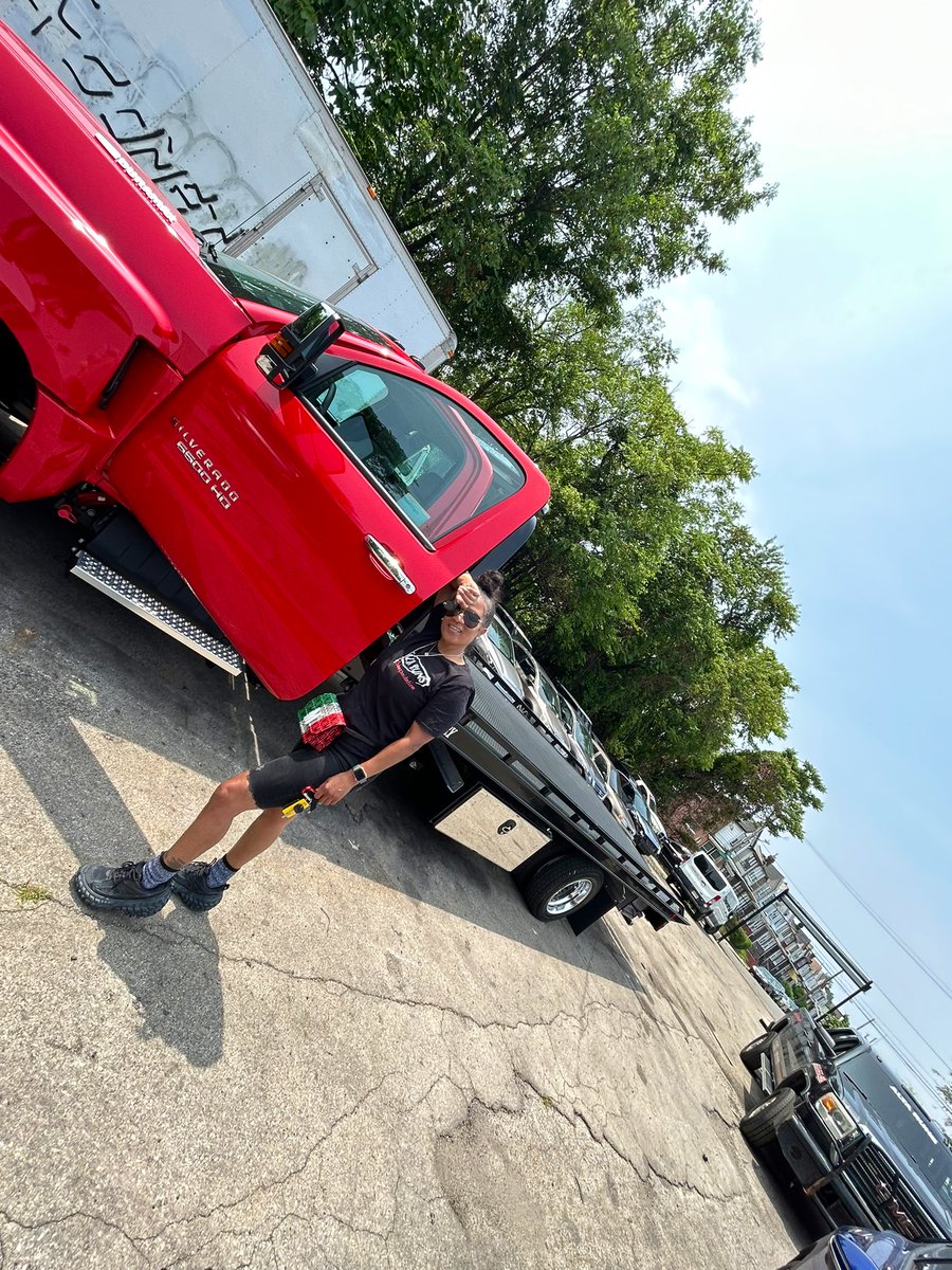 _MsACT's tweet photo. Welcome #BigRedz to the fleet. #AltaRunsTransportation #AltaRunsTowing #MsAct 🪝 https://t.co/OjAzYfPmoN