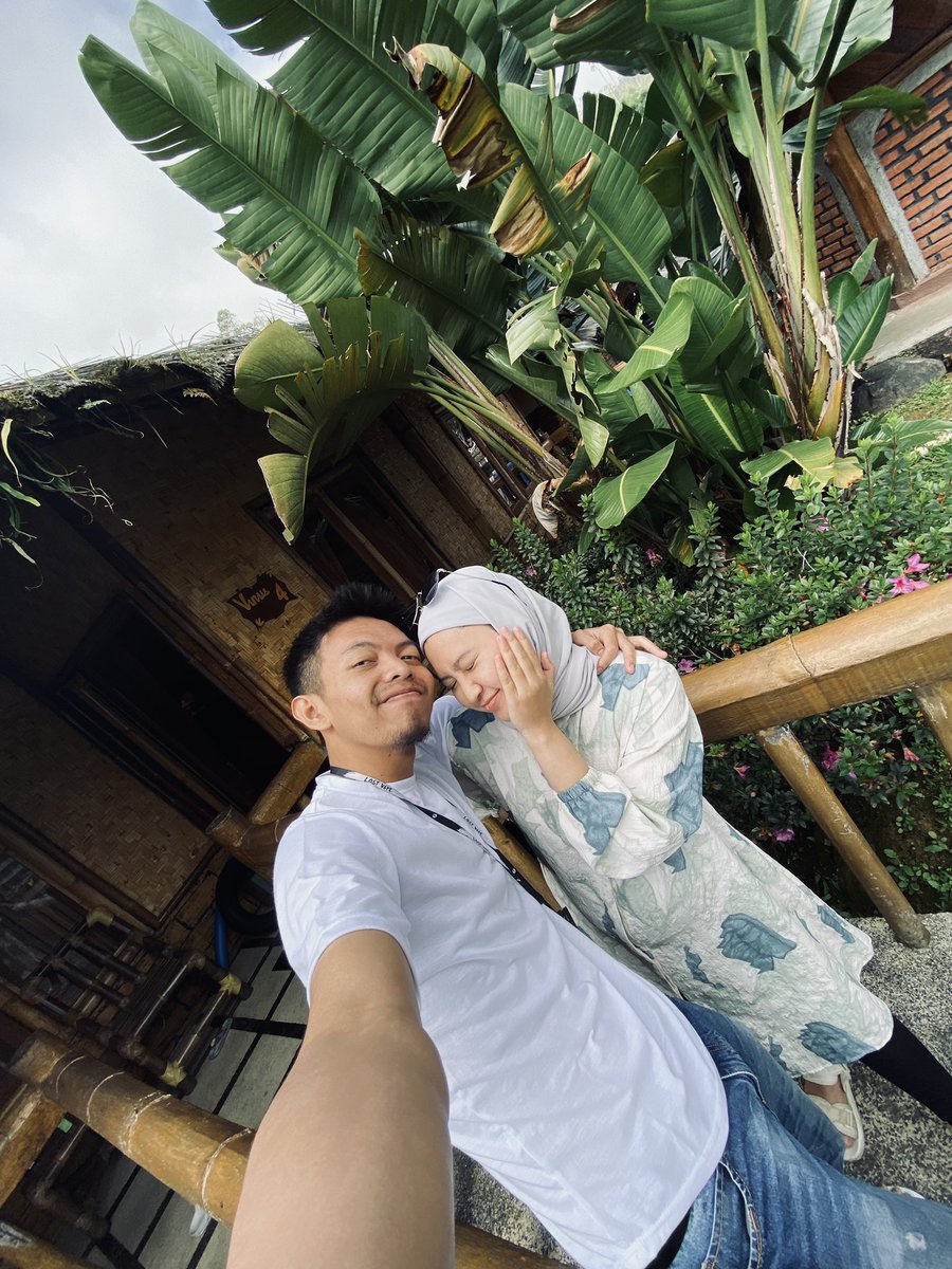 ristaai_'s tweet photo. setelah beres semuaaaaanyaa!!!alhamdulillah . bismillah ukom lulus!🤲🏼 https://t.co/iYB6vXw91J