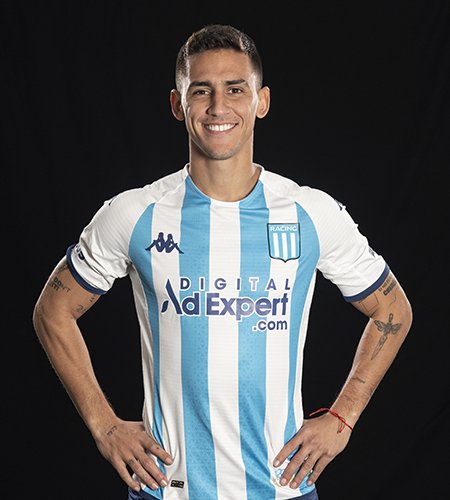 leonelarielper1's tweet photo. Voy a hacer una pregunta y que cada uno conteste lo que crea y sienta. Para ustedes Matias Rojas llegó a ser ídolo en RACING?? 🤔 https://t.co/hAPVCY3oAM