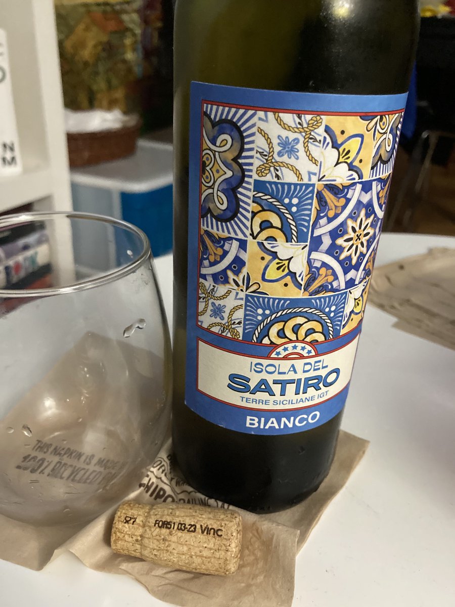 DoliverosDaniel's tweet photo. Delicious &amp; unassuming bianco from #Sicily,23 #IsolaDelSatiro,made w/organic catarratto &amp; #Grecanico,simple but pleasant aromas of peach,mandarin &amp; lemon custard,decent concentration,nice texture,w/white cherry &amp; sage flavors,round finish,begging for sea urchin pasta,a great buy! https://t.co/kDiFEmU2p2
