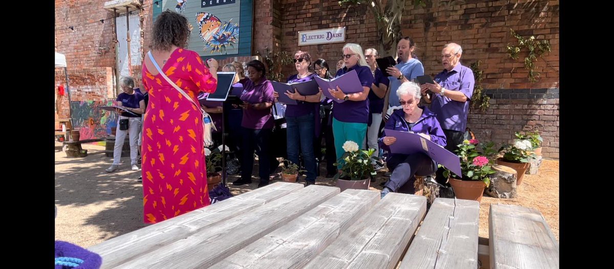 NadinePeatfield's tweet photo. 5  brilliant events visited yesterday in Derby &amp; that’s a fraction of what was happening across our city &amp; suburbs:
🎉Launch of @VisitDerby #TakeaPeak campaign
🎉#CelebrateSadlerGate
🎉Down To Earth Market (with my choir @SingFYS)
🎉@dedaderby 25th birthday
🎉Osmaston Fun Day! https://t.co/0GndEdxX91