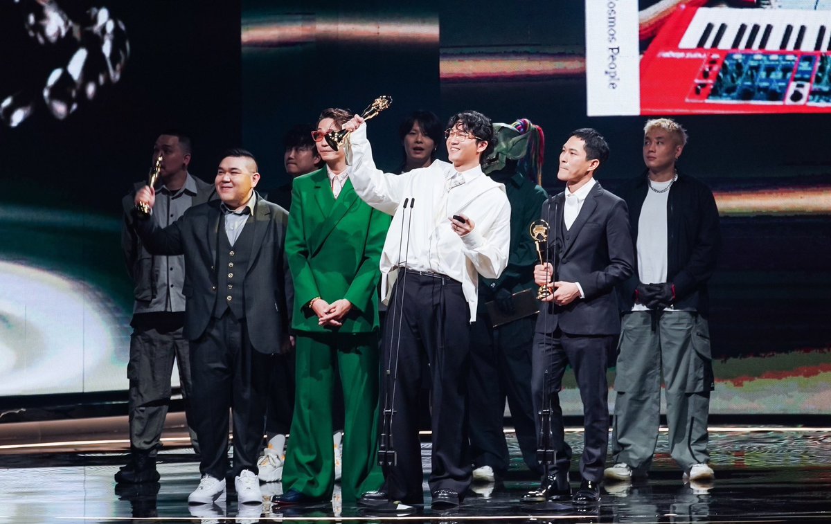 CosmosFunQ's tweet photo. Thank you Golden Melody Award!!!
#金曲獎 #GMA34 https://t.co/yMomowl2Fq