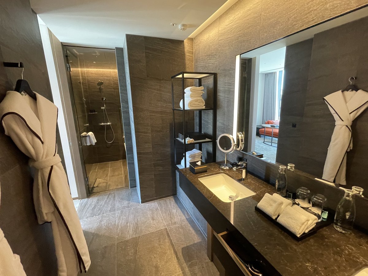 Meiko45's tweet image. 本日はジュニアスイートに移動しての2泊目です！

#Marriott 
#TIAD 
#autographcollection