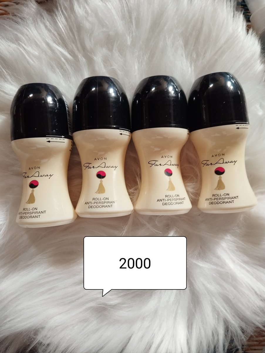 Mzati_fashion's tweet photo. K2000 each for roll ons https://t.co/QDFhLnk5HV