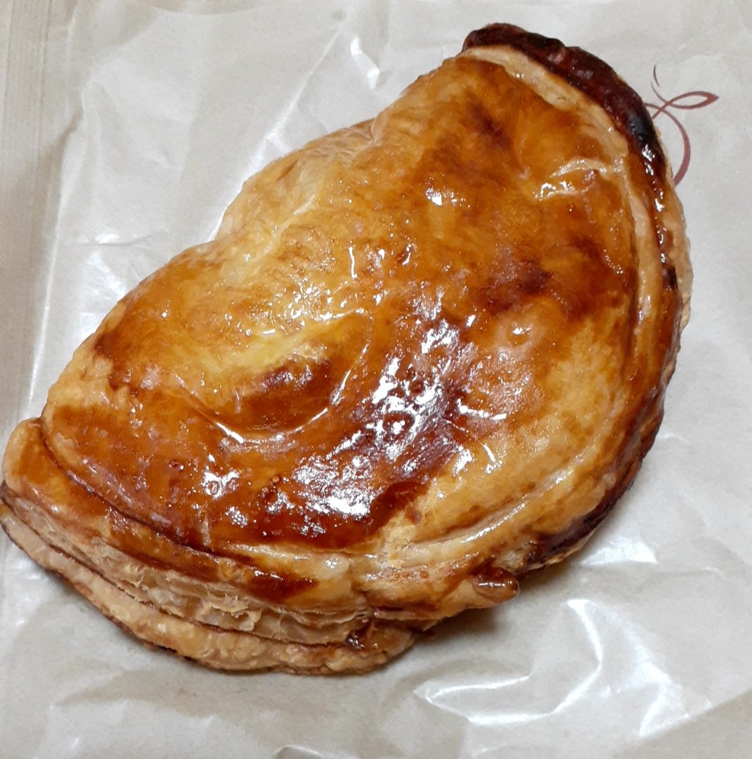 jokerdriver1373's tweet photo. APPLE PIE Iabさんのカスタード
アップルパイ‼️
欧米か✋
#APPLEPIElab
#ヘタレなタカヒロの森 https://t.co/2yjSGGSLu6