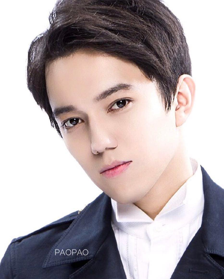 Cristin25558525's tweet photo. @YqRpSgQeCaDDmQK KAZAKSHTAN BEST CONCERT 2019🎏
#DimashArnauConcert4Years 
#Flashback 
Qué lindo concierto  el de Arnau @dimash_official 
fué maravilloso como actuaste con tu #DimashKineticVoice 
#OmirDimash 
#TogetherDimash https://t.co/sJqKcUxGyk