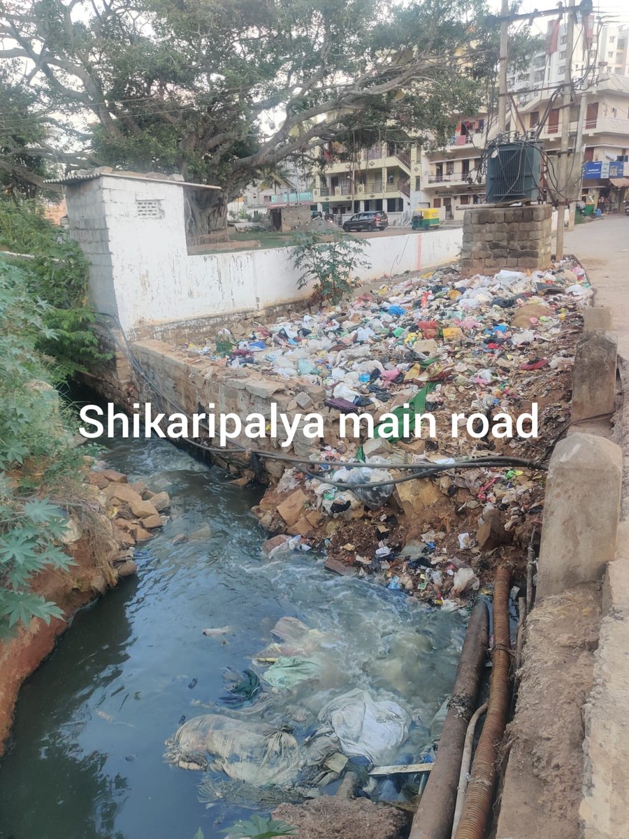 sajimon101's tweet photo. @my_alok @ametgud4u @CMofKarnataka @siddaramaiah @DKShivakumar @DKSureshINC @INCKarnataka @ZP_BenglruUrban @ZillaUrban @CommrPR @karnatakakspcb @swachhbharat wake up administration , panchayat, government, we pay taxes , rest is your responsibility #GarbageFreeHulimanagala,#HulimangalaForCMC 
@CMofKarnataka,@siddaramaiah,@DKShivakumar,@DKSureshINC, @INCKarnataka,@ZP_BenglruUrban,@ZillaUrban,@CommrPR 
@karnatakakspcb,@SwachhBharatApp https://t.co/Q9o75sJceJ