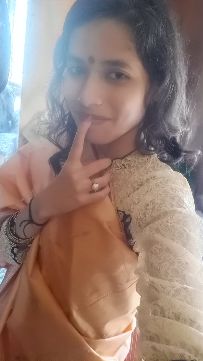 SuchismitaGupt5's tweet image. You&apos;re next in line for cutting my hair. #factoryworker